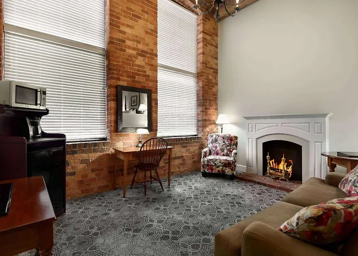 The Historic Brookstown Inn, Trademark Collection By Wyndham Hotel Winston-Salem