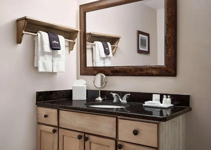 The Historic Brookstown Inn, Trademark Collection By Wyndham 3* Winston-Salem