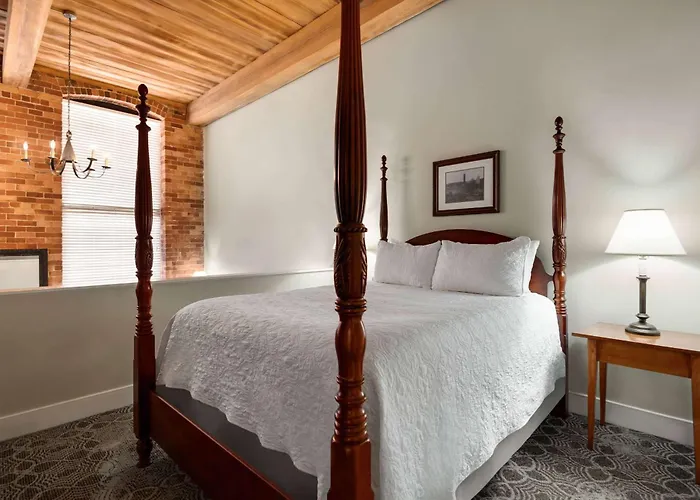 Hotel The Historic Brookstown Inn, Trademark Collection By Wyndham Winston-Salem