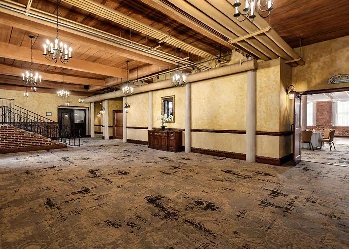The Historic Brookstown Inn, Trademark Collection By Wyndham 3* Winston-Salem