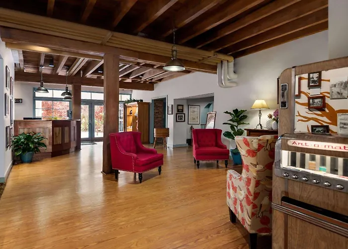The Historic Brookstown Inn, Trademark Collection By Wyndham