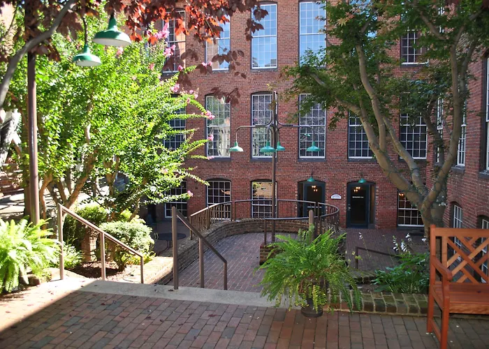 Hotel The Historic Brookstown Inn, Trademark Collection By Wyndham Winston-Salem